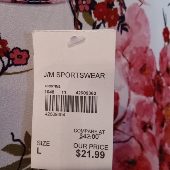 EST. 1946 size large color is pinks, cream and green. Has a floral design - Picture 8 of 8